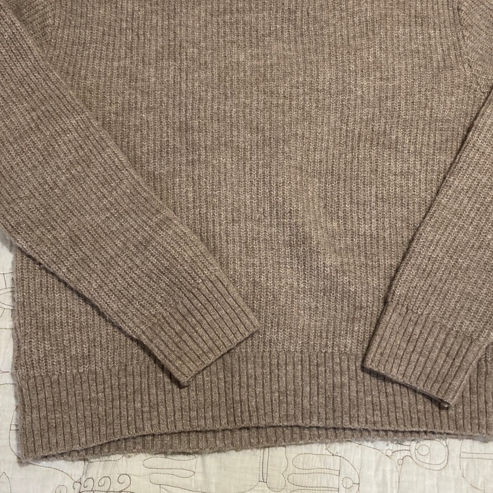 H&M fisherman sweater women’s small - Picture 5 of 6